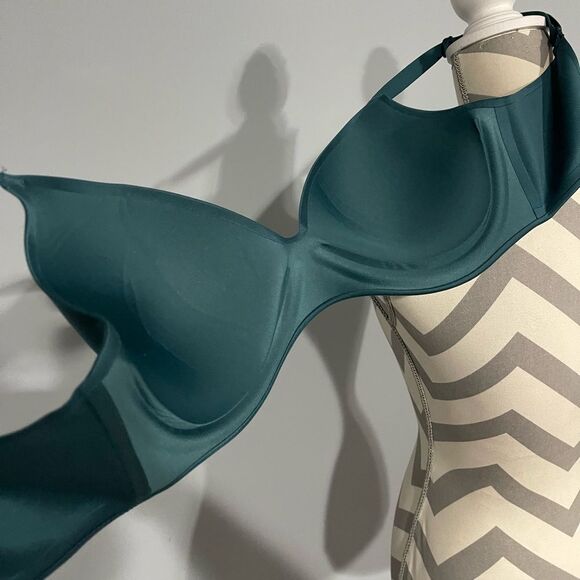 BRAND NEW! VS Push Up Bra 34DD - Picture 11 of 11